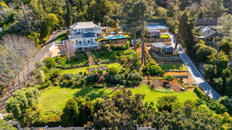 4 Bedroom Property for Sale in Constantia Western Cape
